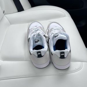 Nike dunk sb alley oop 9.5 brand new